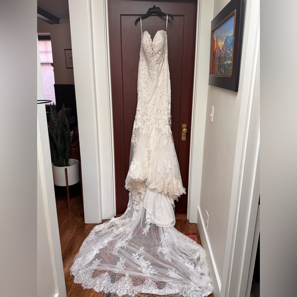 Pronovias “Ermin” Wedding Dress – NEW – Size 12